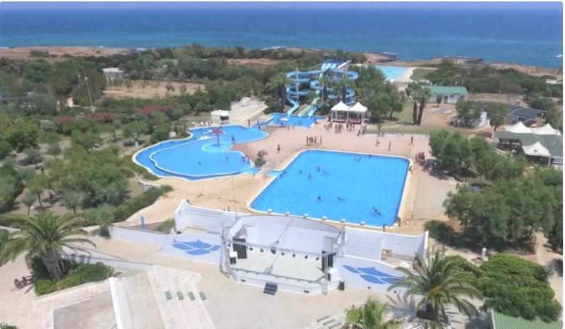 Happy Camp Mobile Homes In Camping Villaggio Lamaforca Каровиньо Екстериор снимка