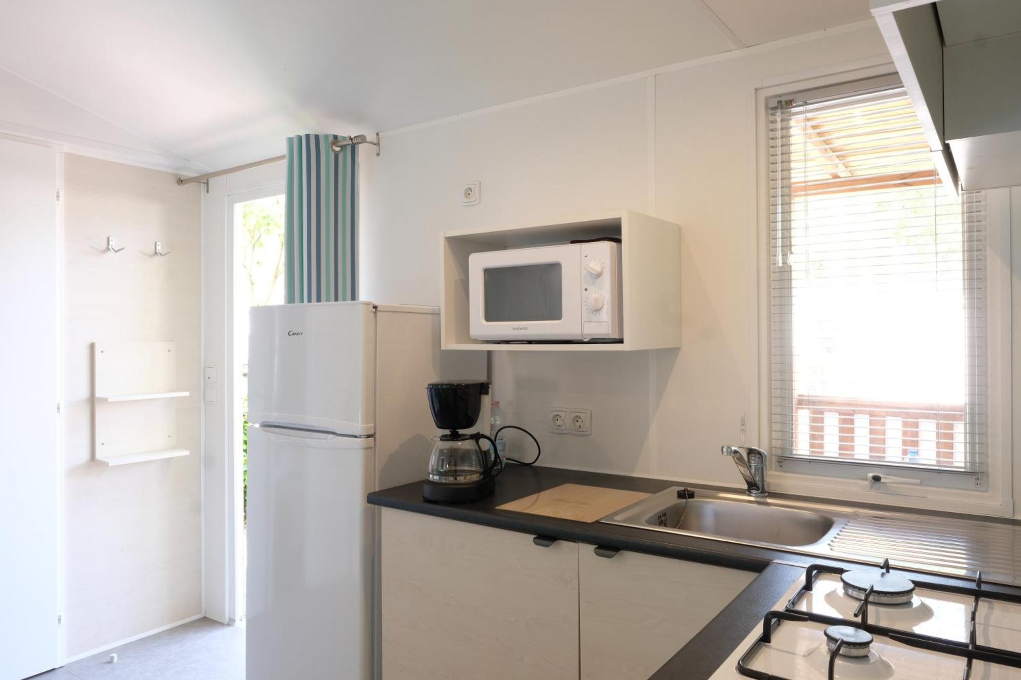 Happy Camp Mobile Homes In Camping Villaggio Lamaforca Каровиньо Екстериор снимка